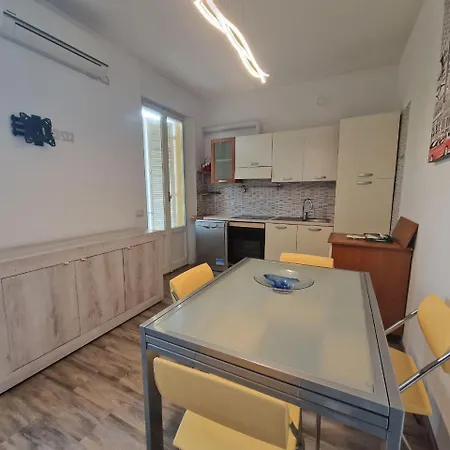 Daire Acero Holidayhouses - Aria Condizionata, 100 M Dalla Di Sabbia Civitanova Marche